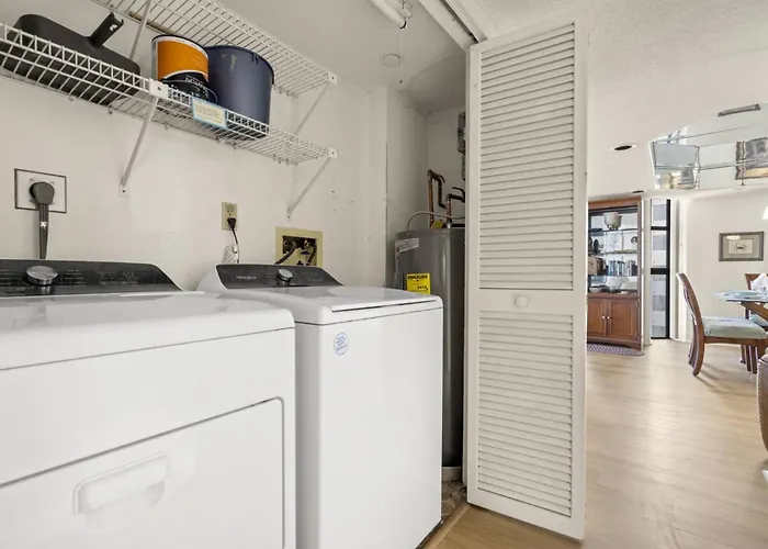 1208 Lighthouse Towers * Clearwater Beach